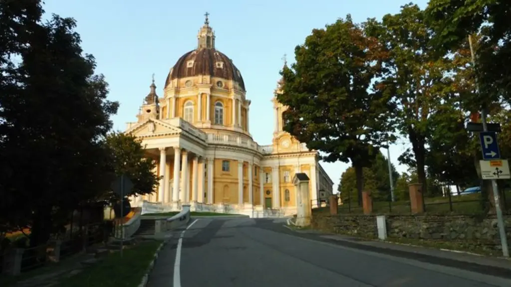 Salita al colle di Superga​